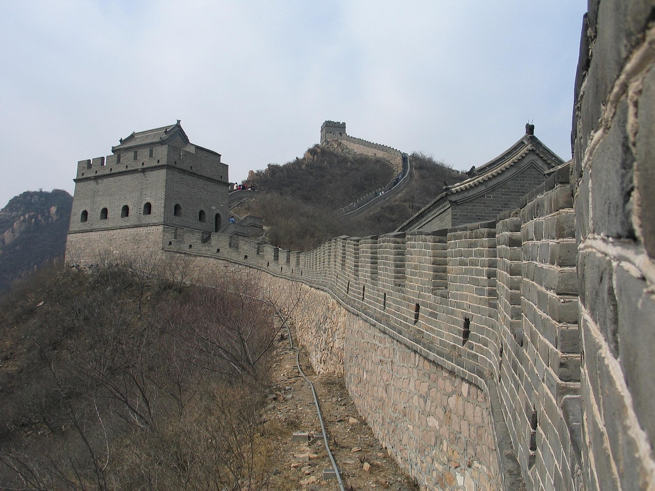 打开!2025新澳门正版挂牌,2025新奥门特免费资料的特点_未来的选择又在哪里;影响社会的动态、创造作答落实解释